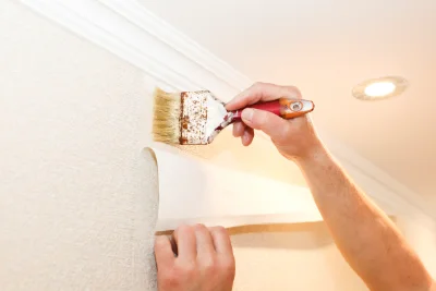 Pose de papier peint à Sinceny — revêtements muraux et toiles de verre